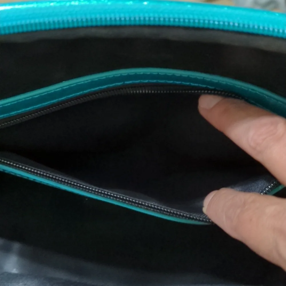 Disney/Loungefly Little Mermaid Bag - Picture 4 of 15